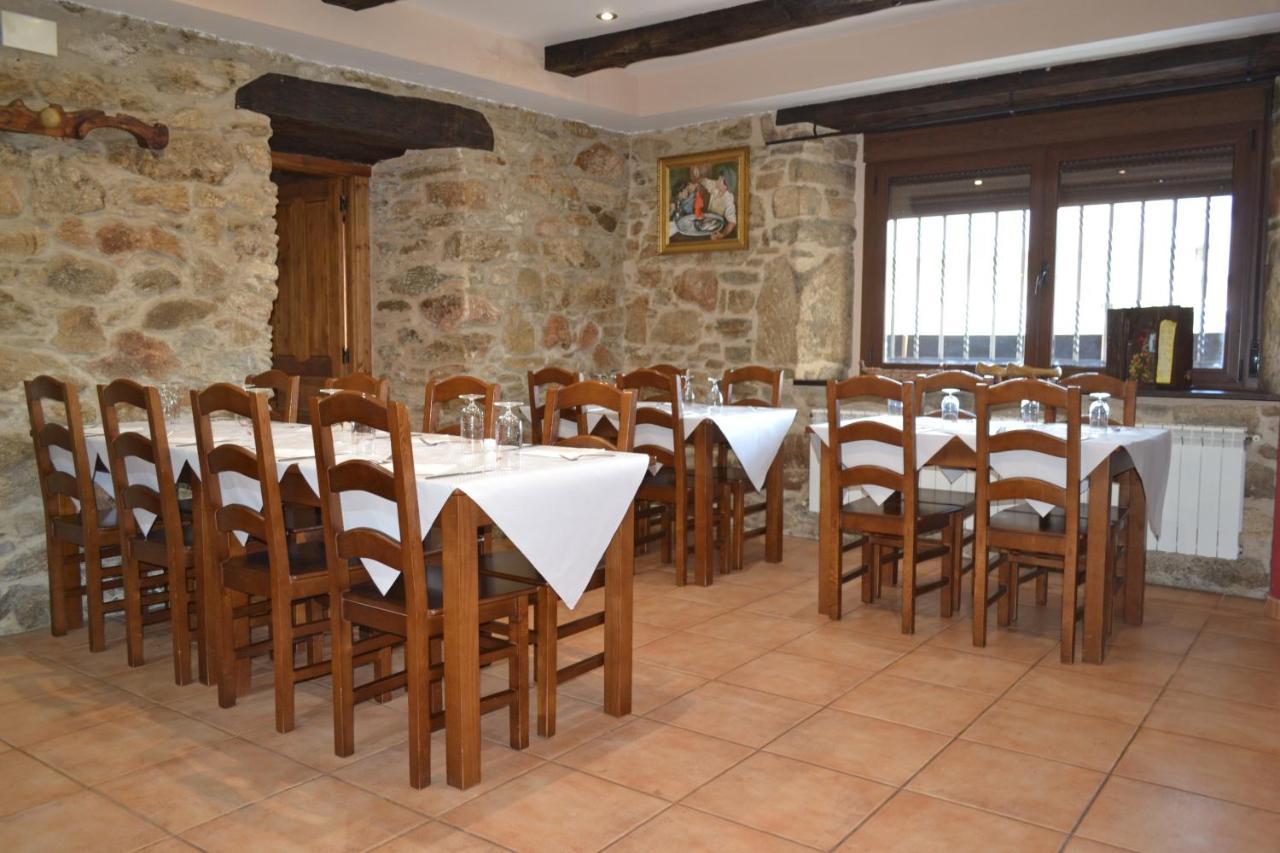 Hotel Rural Val Dos Pigarros Lubian Екстер'єр фото